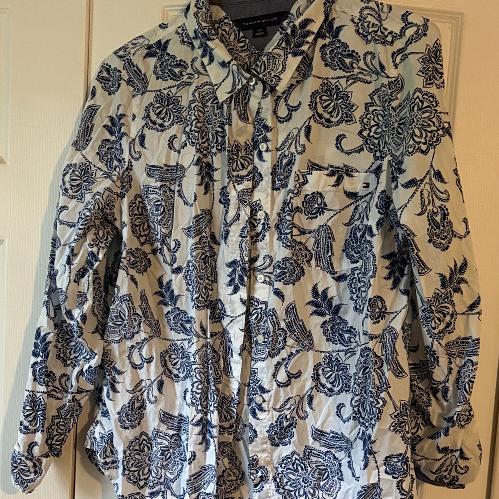 Tommy Hilfilger Floral blouse